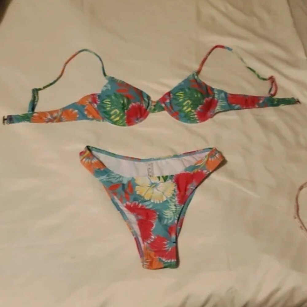 SHEIN 2 Piece Tropical Print Wired High Waist Bikini in Pink Size S NWOT